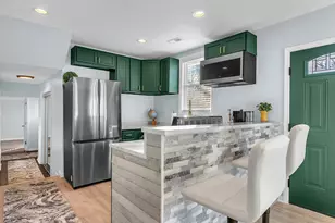 1735 S Fairbanks St, Griffith, IN 46319 - Photo 7