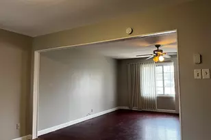 7709 Wallace St, Merrillville, IN 46410 - Photo 5