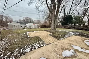 2517 E 22nd Pl, Gary, IN 46407 - Photo 15