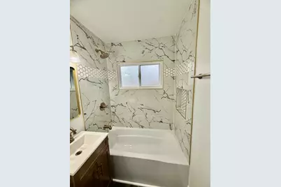 2517 E 22nd Place, Gary, IN 46407 - Photo 11