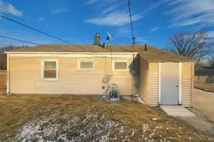 2152 Marshall Pl, Gary, IN 46404 - Photo 11