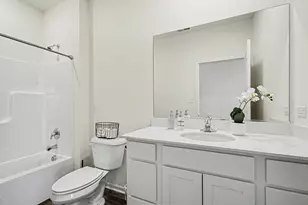 11649 Thomas St, Crown Point, IN 46307 - Photo 9