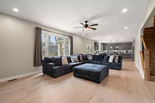 2062 Nolan Ave, Crown Point, IN 46307 - Photo 7