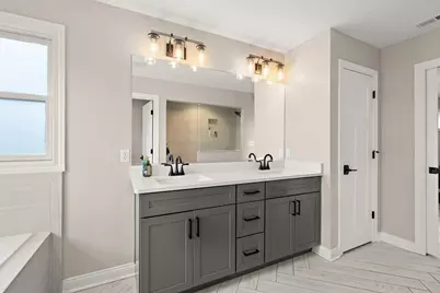 2062 Nolan Avenue, Crown Point, IN 46307 - Photo 25