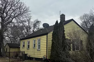 201 Johnson St, Gary, IN 46402 - Photo 3