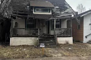 725 Georgia St, Gary, IN 46402 - Photo 7