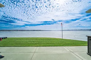 8127 Lake Shore Dr, Cedar Lake, IN 46303 - Photo 5