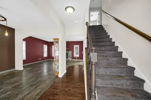 8 W Shakespeare Dr, Valparaiso, IN 46385 - Photo 11