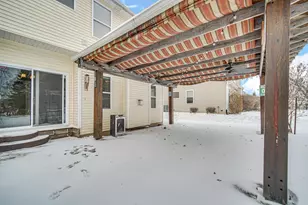 8 W Shakespeare Dr, Valparaiso, IN 46385 - Photo 27