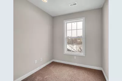 8 W Shakespeare Drive, Valparaiso, IN 46385 - Photo 15