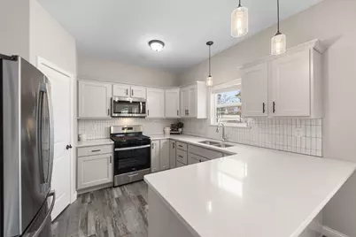 303 Hatch Lake Parkway, Valparaiso, IN 46385 - Photo 7