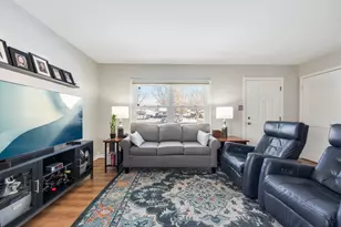 3246 176th St, Hammond, IN 46323 - Photo 3