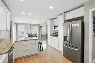 688 Village Pkwy, Lowell, IN 46356 - Photo 9