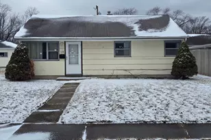 128 N Guyer St, Hobart, IN 46342 - Photo 1