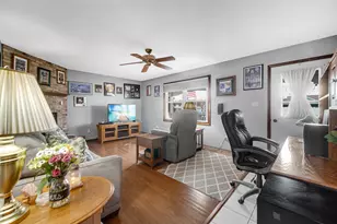 9344 Buchanan St, Crown Point, IN 46307 - Photo 7