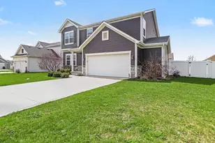 528 Hampton Manor Ct, Valparaiso, IN 46385 - Photo 3