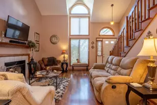 1362 W 94th Ct, Crown Point, IN 46307 - Photo 5