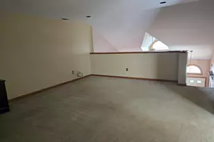 1362 W 94th Ct, Crown Point, IN 46307 - Photo 17