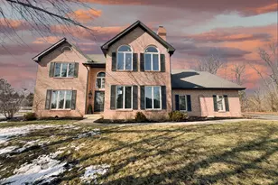 3807 Waxwing Ct, Valparaiso, IN 46383 - Photo 1