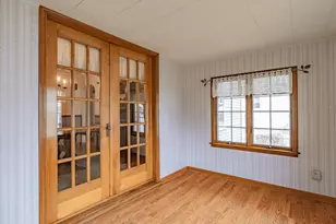 2929 Garfield Ave, Highland, IN 46322 - Photo 9