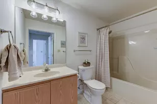 9902 Parkway Dr, Highland, IN 46322 - Photo 15