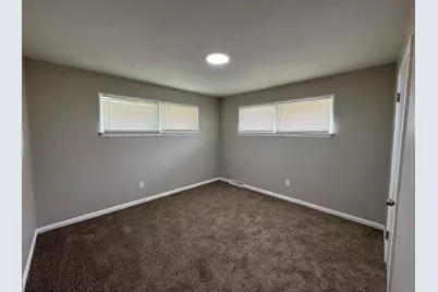 6910 Ash Avenue, Gary, IN 46403 - Photo 13