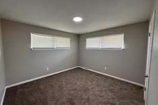 6910 Ash Ave, Gary, IN 46403 - Photo 13