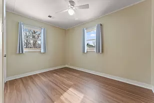 1009 Gardena St, Michigan City, IN 46360 - Photo 11