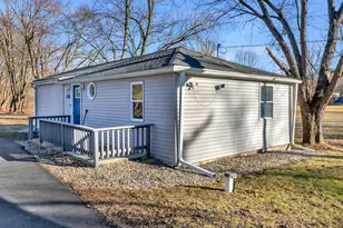 1735 S Fairbanks St, Griffith, IN 46319 - Photo 21