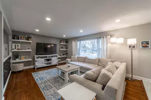 6130 California St, Hobart, IN 46342 - Photo 5