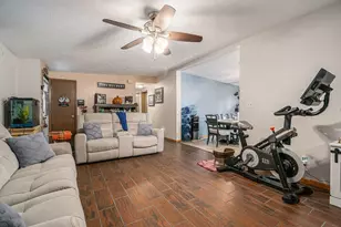 7219 Lindberg Ave, Hammond, IN 46323 - Photo 5