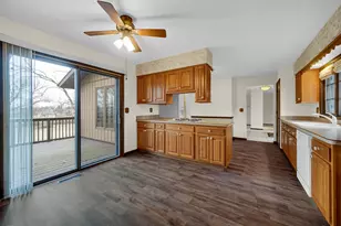 6955 Briergate Ct, Demotte, IN 46310 - Photo 15