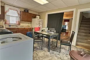 204 E Seymour St, Kentland, IN 47951 - Photo 7