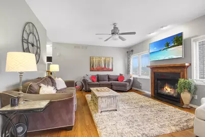 10363 Adler Cove, Saint John, IN 46373 - Photo 9