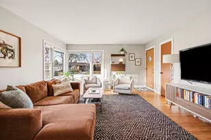 218 Sunset Ln, Munster, IN 46321 - Photo 7