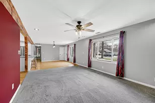 305 E Jackson St, Chesterton, IN 46304 - Photo 11