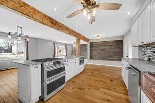 305 E Jackson St, Chesterton, IN 46304 - Photo 5