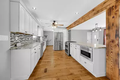 305 E Jackson Street, Chesterton, IN 46304 - Photo 3