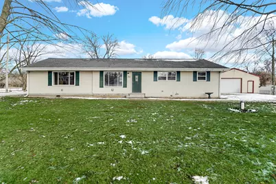 305 E Jackson Street, Chesterton, IN 46304 - Photo 1