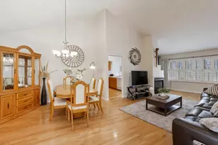 1734 Windfield Dr, Munster, IN 46321 - Photo 5