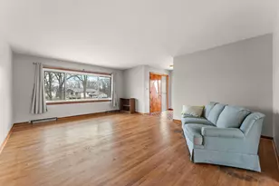 8626 Christopher Dr, Saint John, IN 46373 - Photo 3