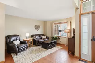 11063 Marion Pl, Crown Point, IN 46307 - Photo 7