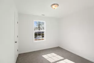 522 Oxford Rd, Kingsford Heights, IN 46346 - Photo 19