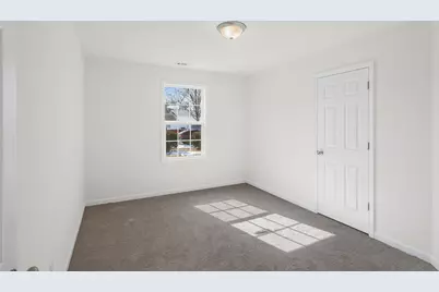 522 Oxford Road, Kingsford Heights, IN 46346 - Photo 21