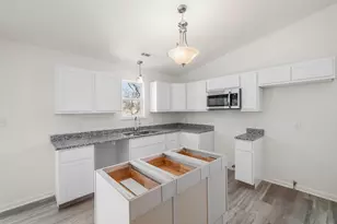 522 Oxford Rd, Kingsford Heights, IN 46346 - Photo 9