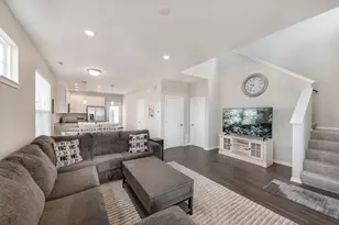 11803 Rhode Island St, Crown Point, IN 46307 - Photo 3