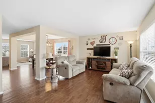 10843 Hillcrest Ln, Dyer, IN 46311 - Photo 7