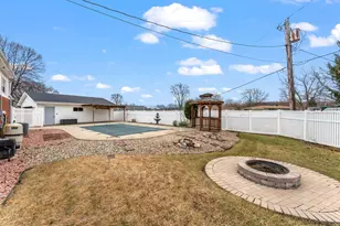 3036 99th St, Highland, IN 46322 - Photo 21