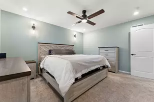 3036 99th St, Highland, IN 46322 - Photo 11