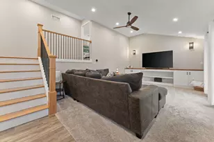 3036 99th St, Highland, IN 46322 - Photo 7